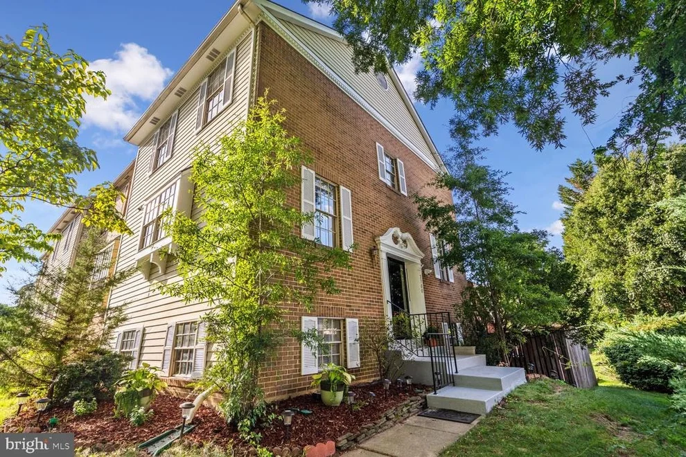 Unit for sale at 2700 SHERWOOD HALL LANE, ALEXANDRIA, VA 22306