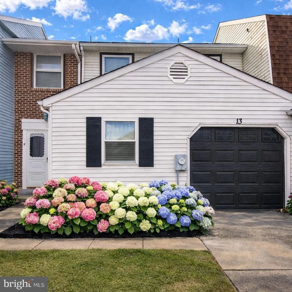 Unit for sale at 13 GRATZ COURT, CHERRY HILL, NJ 08002