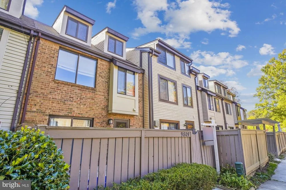 Unit for sale at 9809 BROOKRIDGE COURT, MONTGOMERY VILLAGE, MD 20886