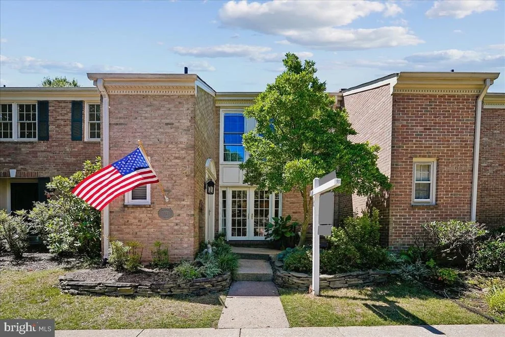 Unit for sale at 2087 HOPEWOOD DRIVE, FALLS CHURCH, VA 22043