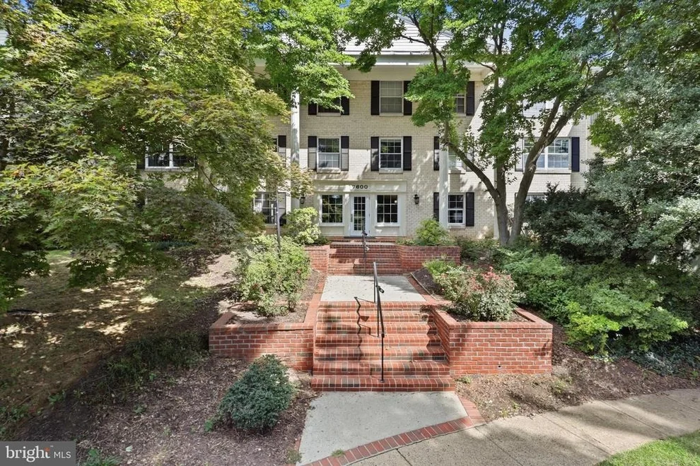 Unit for sale at 7600 TREMAYNE PLACE, MCLEAN, VA 22102