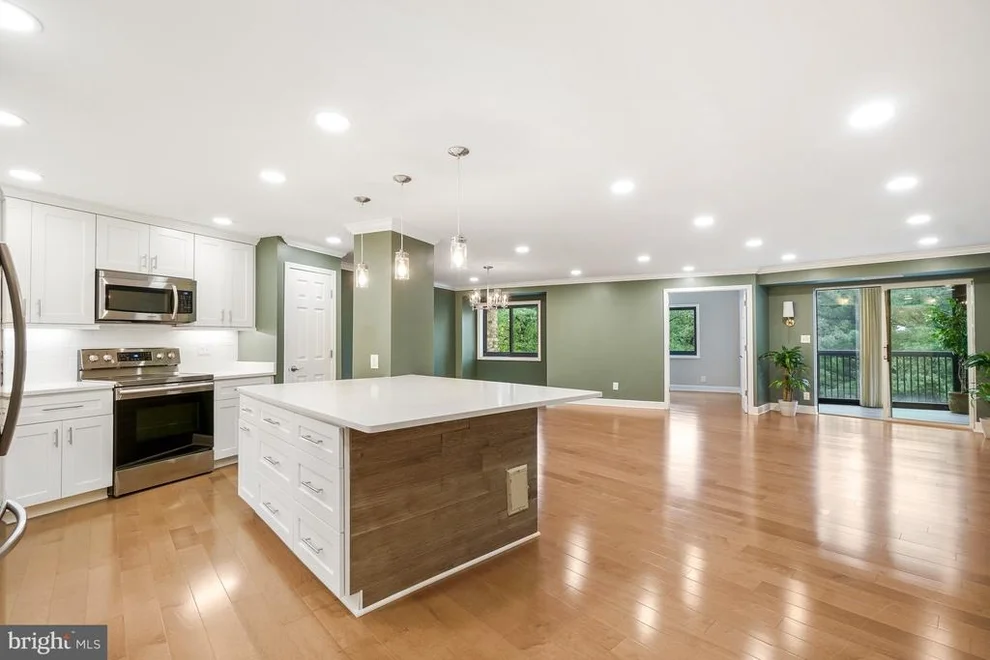 5903 Mount Eagle Drive