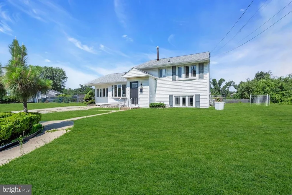 Unit for sale at 103 CARVER DRIVE, WENONAH, NJ 08090