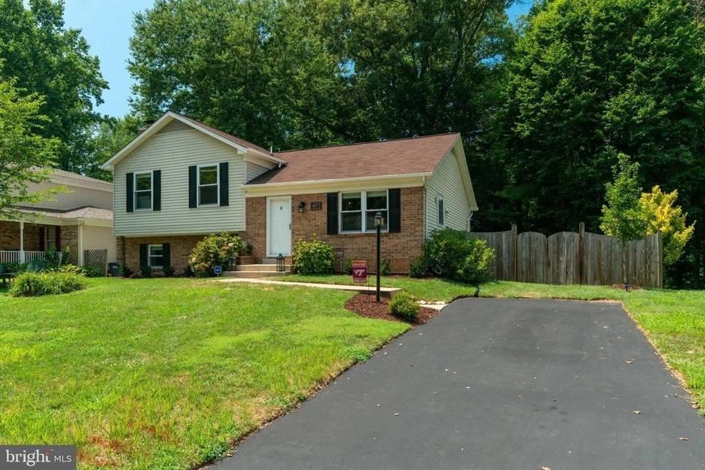 Unit for sale at 4073 TARPON LANE, WOODBRIDGE, VA 22193