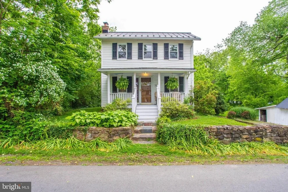 Unit for sale at 33 N LAYCOCK STREET, HAMILTON, VA 20158
