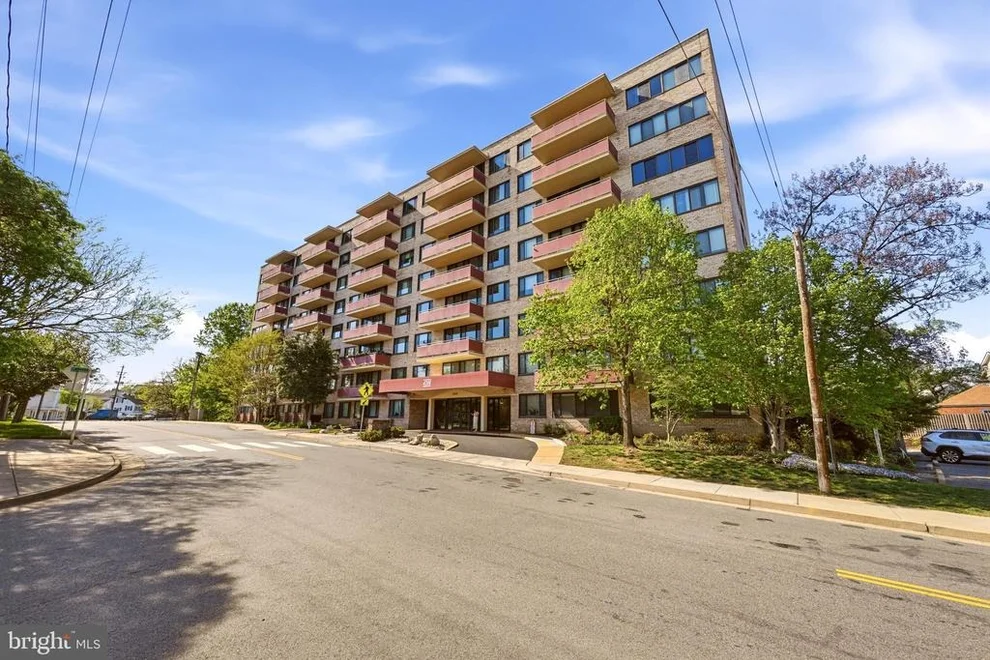 Unit for sale at 4201 CHERRY HILL ROAD, ARLINGTON, VA 22207