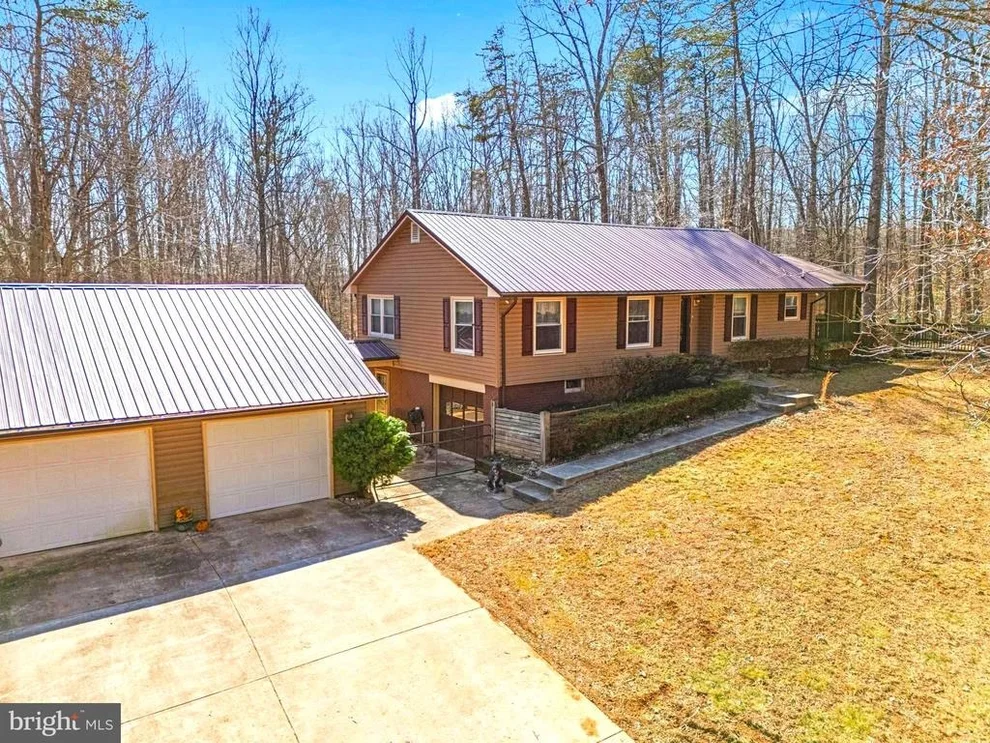 Unit for sale at 16520 TONYS COURT, AMISSVILLE, VA 20106