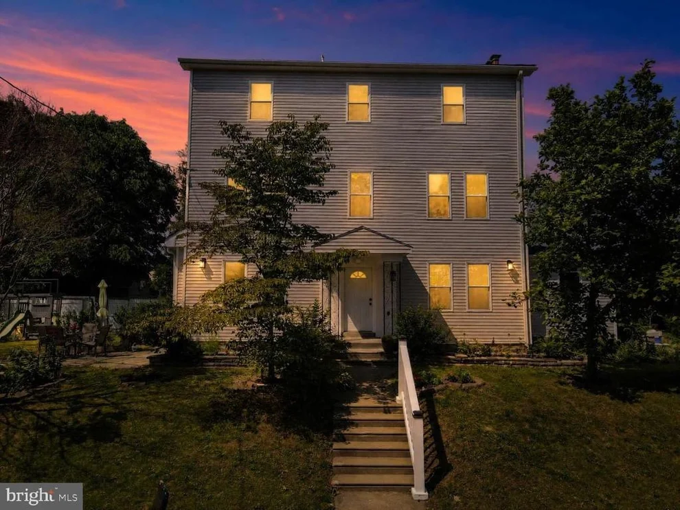 Unit for sale at 270 WAYNE AVENUE, LANSDOWNE, PA 19050
