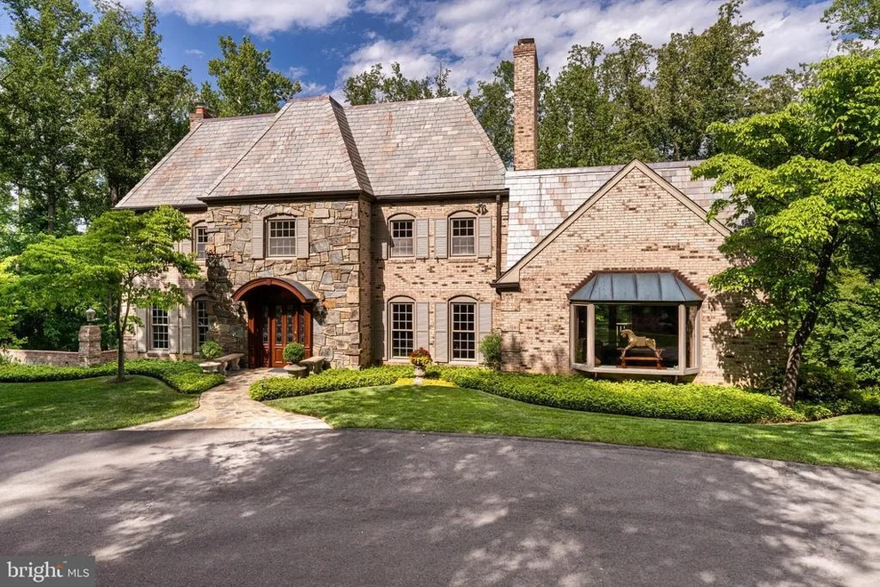 Unit for sale at 7018 GREEN OAK DRIVE, MCLEAN, VA 22101