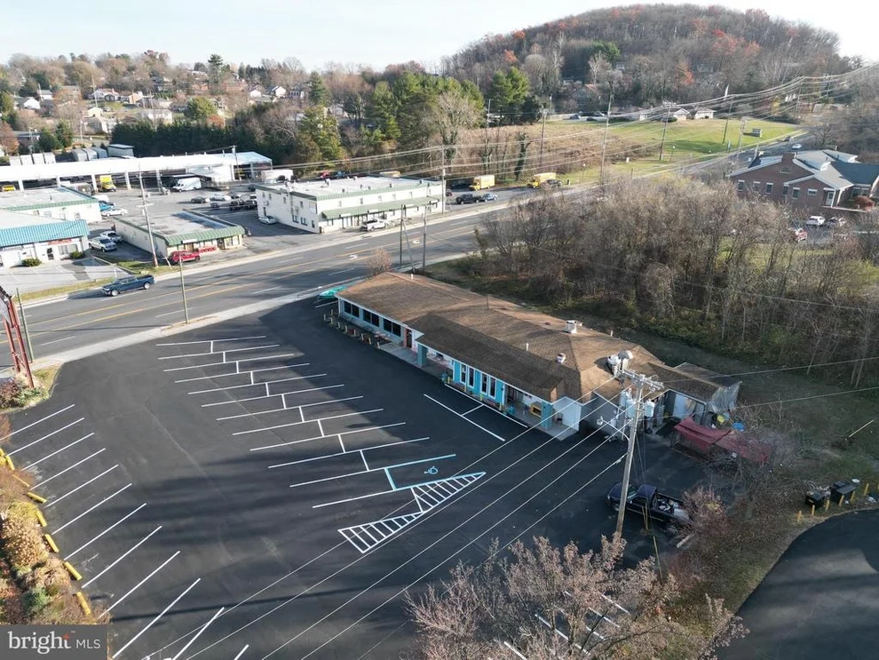 Unit for sale at 865 JOHN MARSHALL HIGHWAY, FRONT ROYAL, VA 22630