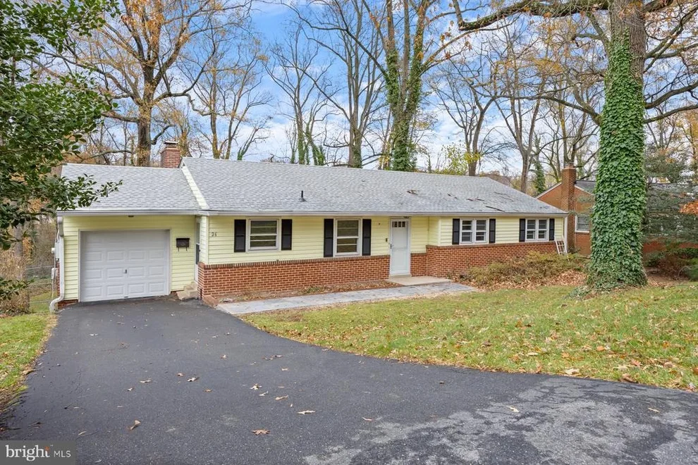 Unit for sale at 26 LAKESIDE DRIVE, GREENBELT, MD 20770