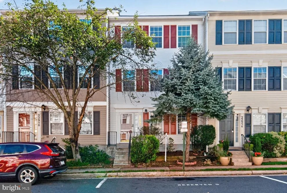 Unit for sale at 22952 FLEET TERRACE, STERLING, VA 20166