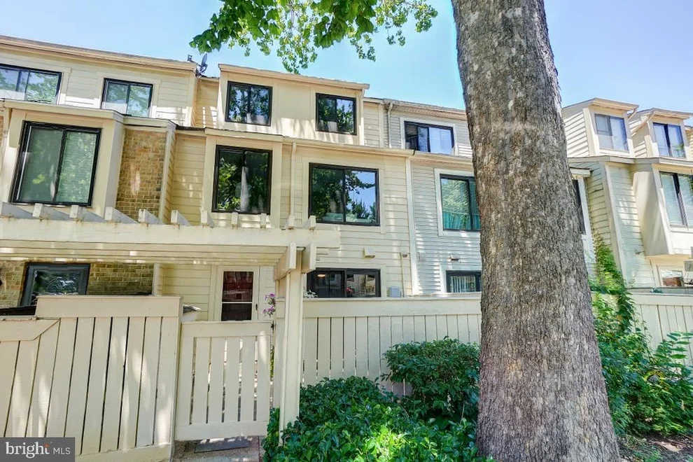 Unit for sale at 10 WELBECK COURT, MONTGOMERY VILLAGE, MD 20886