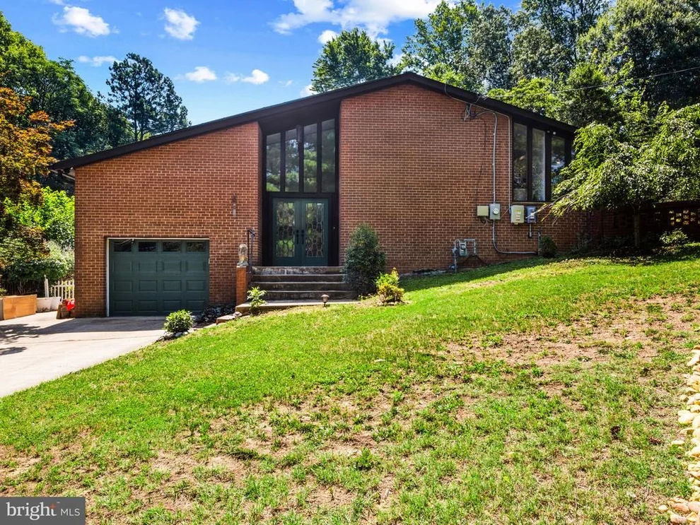 Unit for sale at 1811 CLAYTON DRIVE, OXON HILL, MD 20745