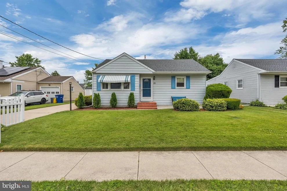 Unit for sale at 19 PAUL ROAD, MAPLE SHADE, NJ 08052