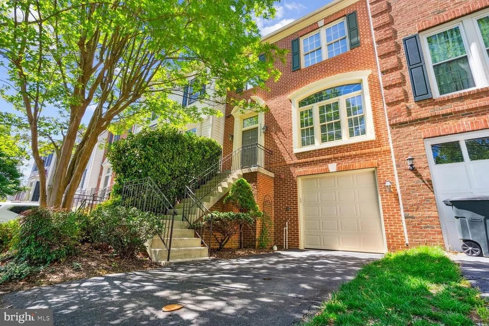 Unit for sale at 43003 GOLF VIEW DRIVE, CHANTILLY, VA 20152