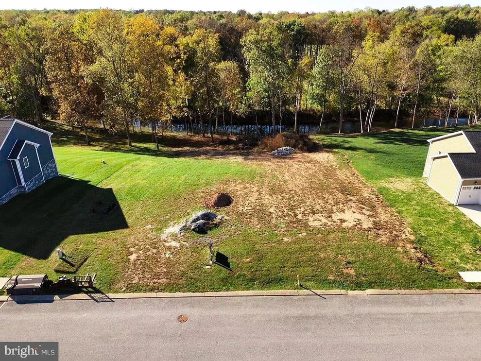 Unit for sale at 212 ONYX ROAD, NEW OXFORD, PA 17350