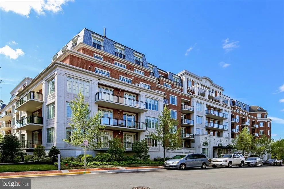 Unit for sale at 6900 FLEETWOOD ROAD, MCLEAN, VA 22101
