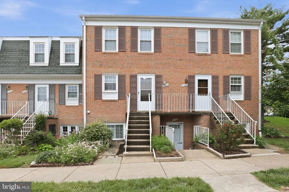 Unit for sale at 6144 STRASBURG DRIVE, CENTREVILLE, VA 20121