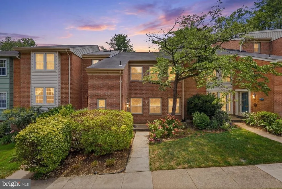 Unit for sale at 2007 HOPEWOOD DRIVE, FALLS CHURCH, VA 22043