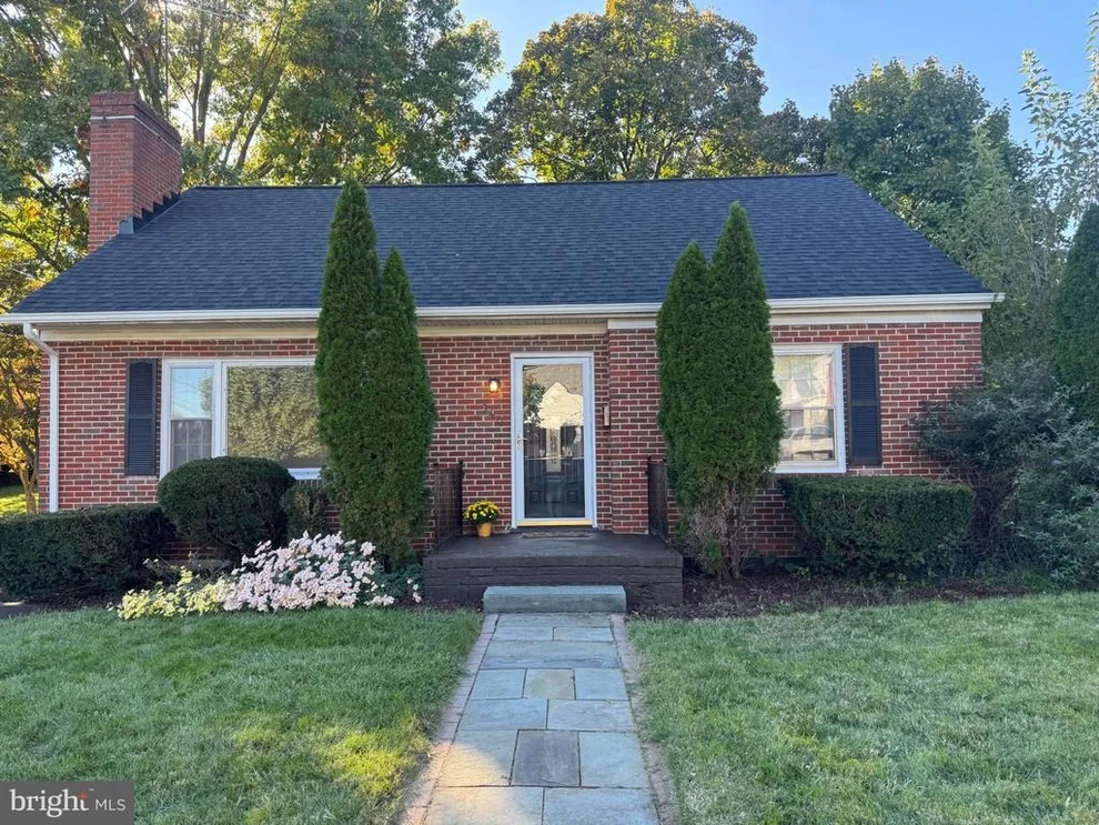 Unit for sale at 540 S CHURCH STREET, CHARLES TOWN, WV 25414