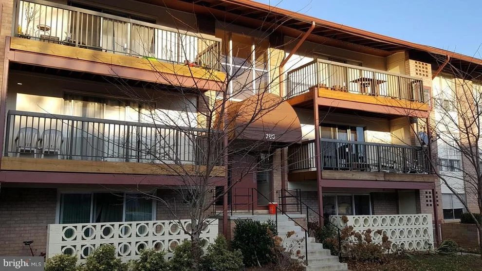 Unit for sale at 200 PARK TERRACE COURT SE, VIENNA, VA 22180