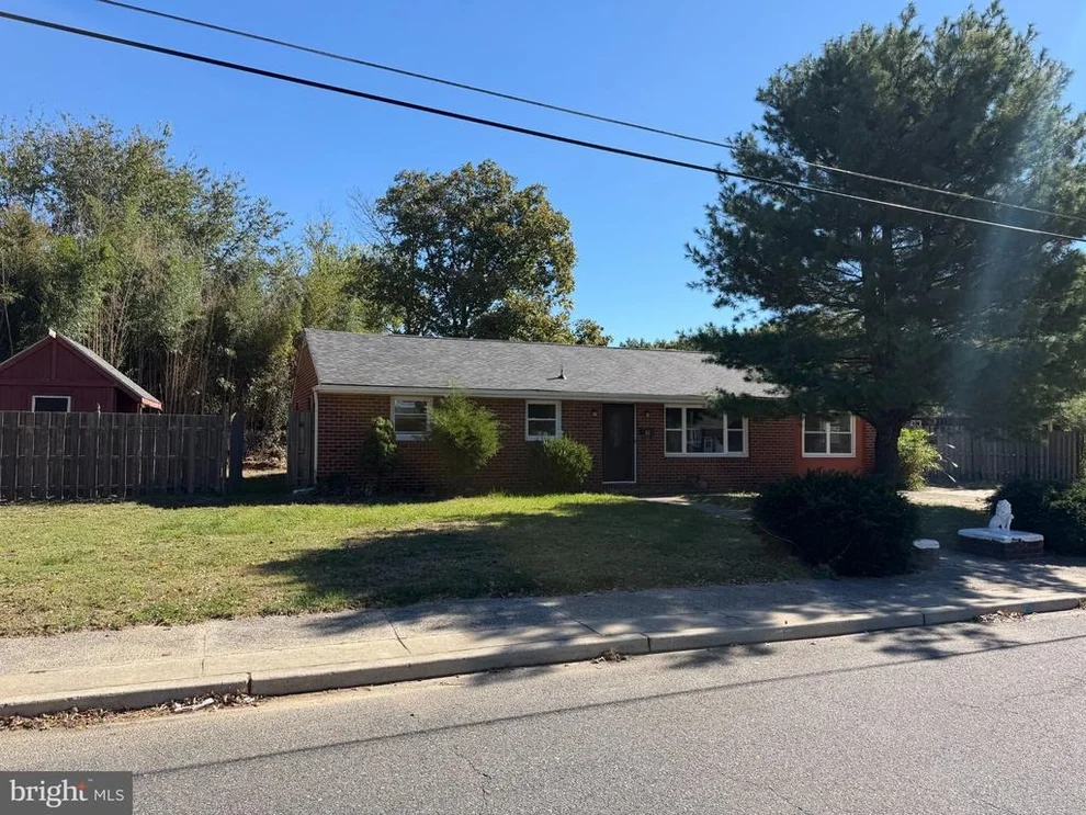 Unit for sale at 82 S SCHOOL STREET, GIBBSTOWN, NJ 08027