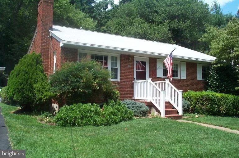 Unit for sale at 3904 LARCHWOOD ROAD, FALLS CHURCH, VA 22041