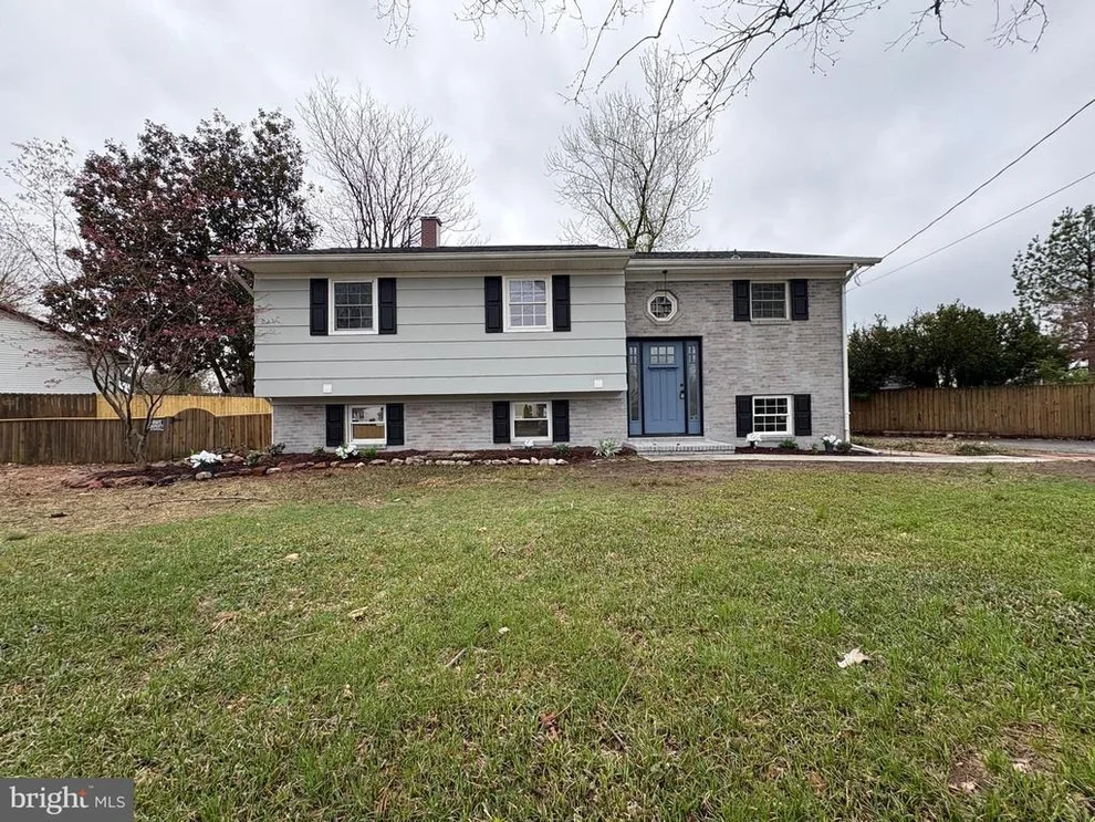 Unit for sale at 925 LONGVIEW AVENUE, PASADENA, MD 21122