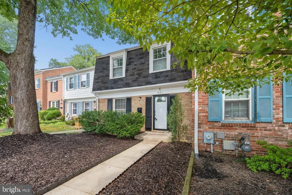 Unit for sale at 941 PAULSBORO DRIVE, ROCKVILLE, MD 20850