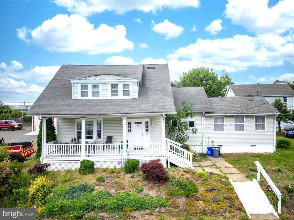 Unit for sale at 39 E 2ND AVENUE, RUNNEMEDE, NJ 08078