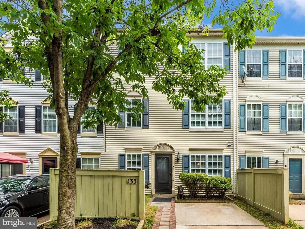 Unit for sale at 133 HEATHFIELD DRIVE, FREDERICK, MD 21702
