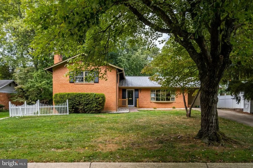 Unit for sale at 11410 STONEWOOD LANE, ROCKVILLE, MD 20852