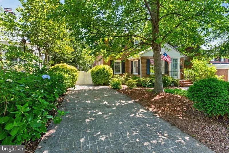 Unit for sale at 1521 N KENILWORTH STREET, ARLINGTON, VA 22205