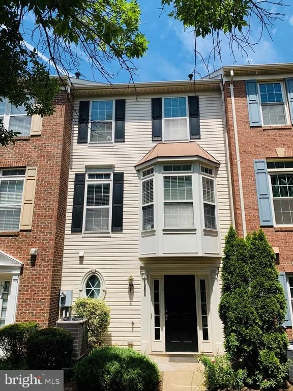 Unit for sale at 1038 HARRISON CIRCLE, ALEXANDRIA, VA 22304