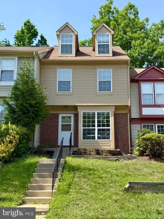 Unit for sale at 18028 OLDE PORT LANE, TRIANGLE, VA 22172