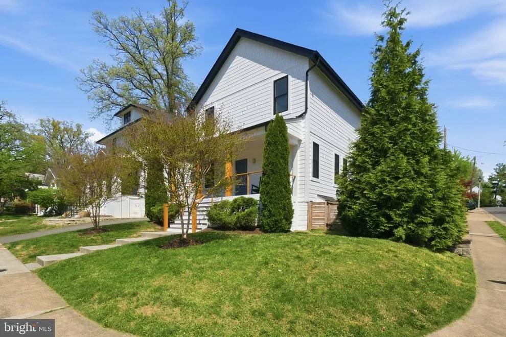 Unit for sale at 401 N EDGEWOOD STREET, ARLINGTON, VA 22201