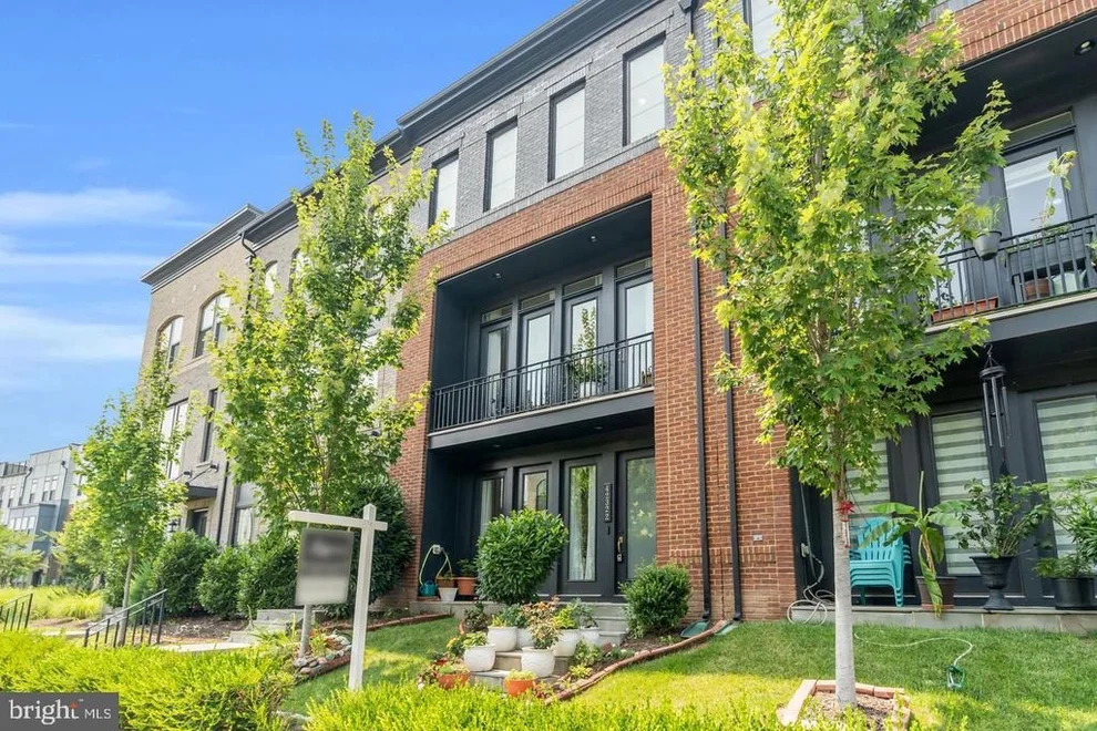 Unit for sale at 42322 SILLAS SQUARE, BRAMBLETON, VA 20148