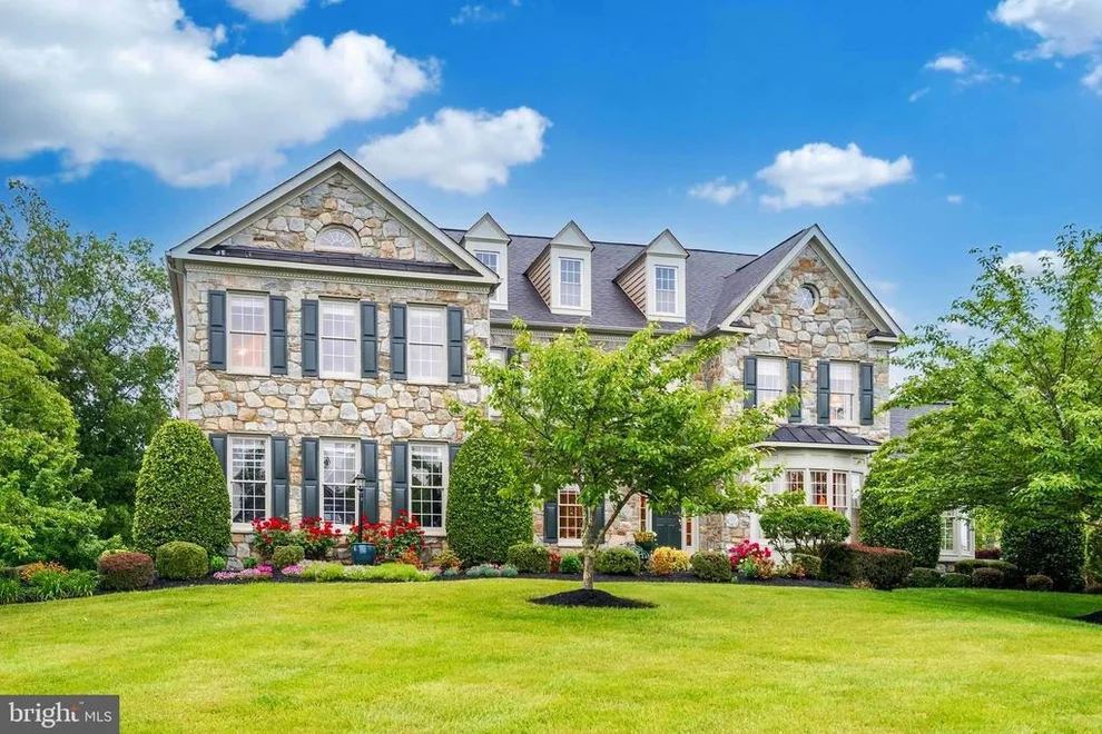 Unit for sale at 5555 ACERVILLE PLACE, HAYMARKET, VA 20169