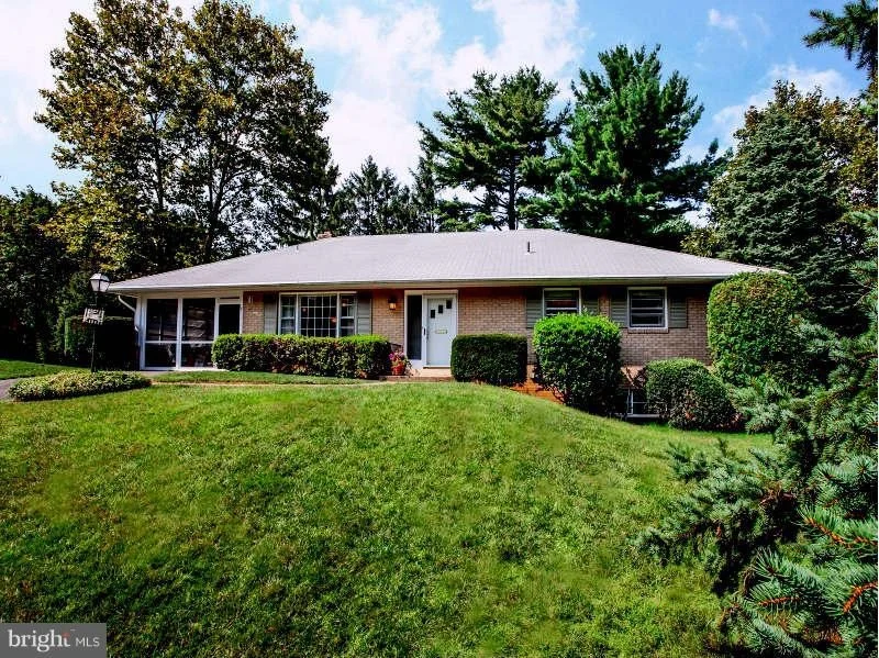 Unit for sale at 6432 ALHAMBRA COURT, MCLEAN, VA 22101