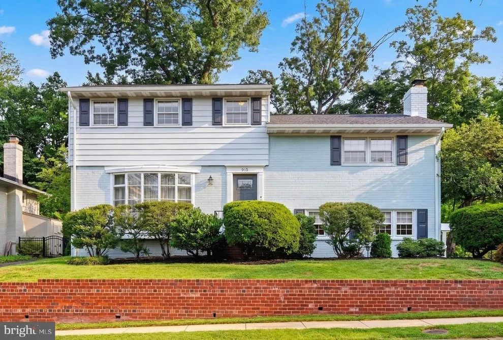 Unit for sale at 915 N OVERLOOK DRIVE, ALEXANDRIA, VA 22305