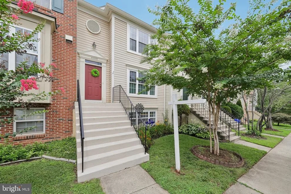 Unit for sale at 22076 MANNING SQUARE, STERLING, VA 20166