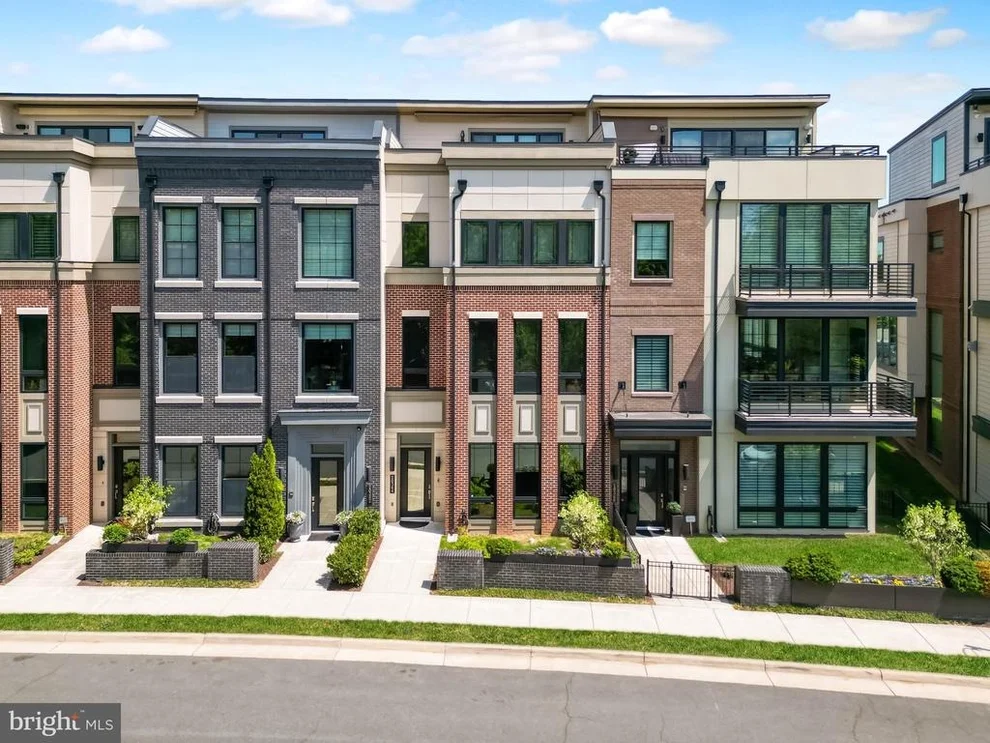 Unit for sale at 20364 NORTHPARK DRIVE, ASHBURN, VA 20147