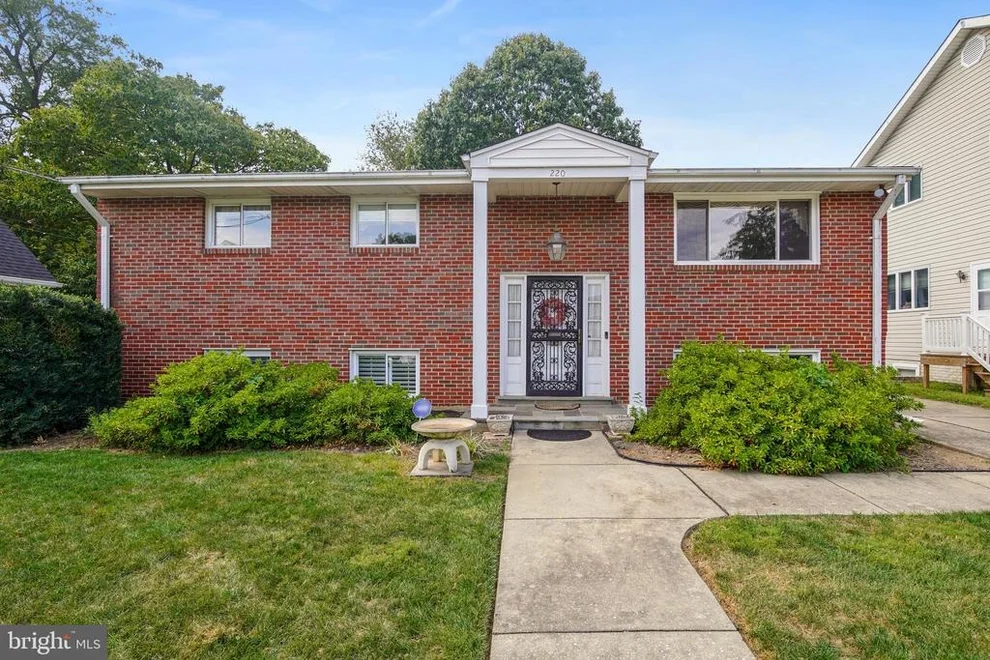 Unit for sale at 220 N GRANDIN AVENUE, ROCKVILLE, MD 20850