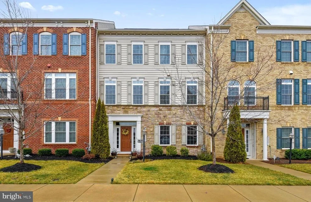 Unit for sale at 42353 PINE FOREST DRIVE, CHANTILLY, VA 20152