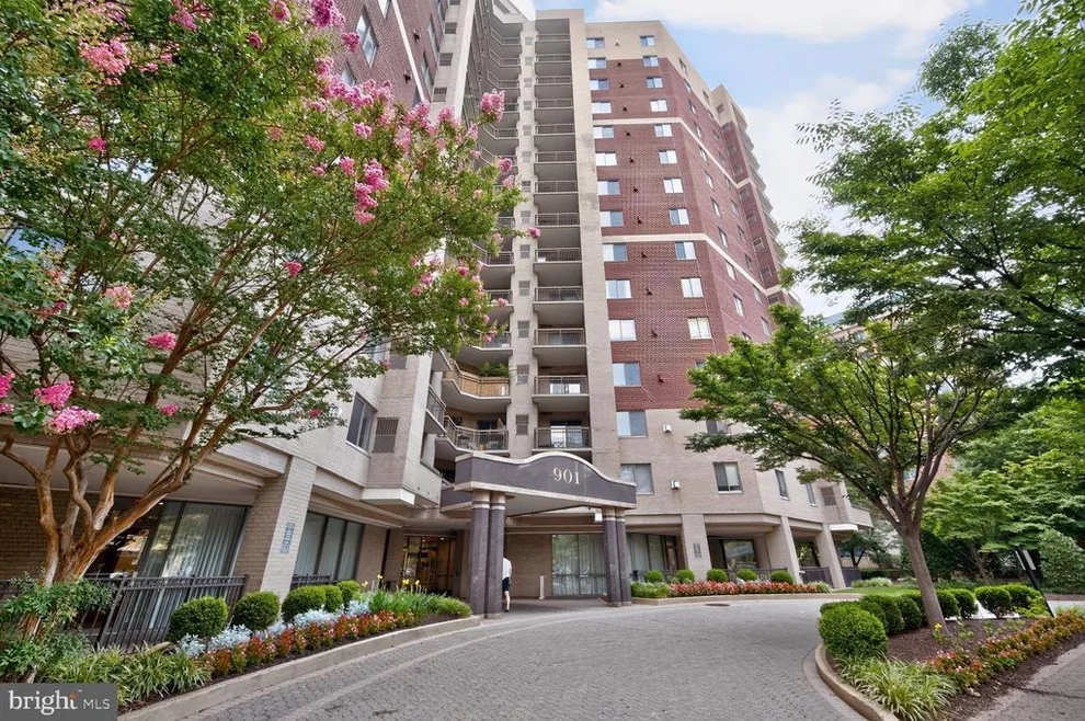 Unit for sale at 901 N MONROE STREET, ARLINGTON, VA 22201