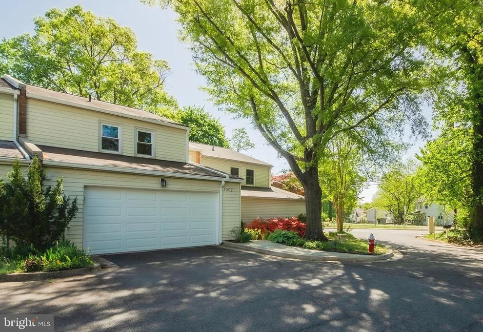 Unit for sale at 1002 STEEPLES COURT, FALLS CHURCH, VA 22046