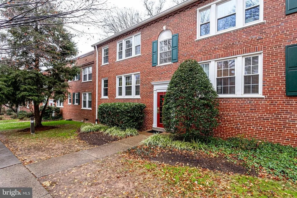 Unit for sale at 1901 N RHODES STREET, ARLINGTON, VA 22201