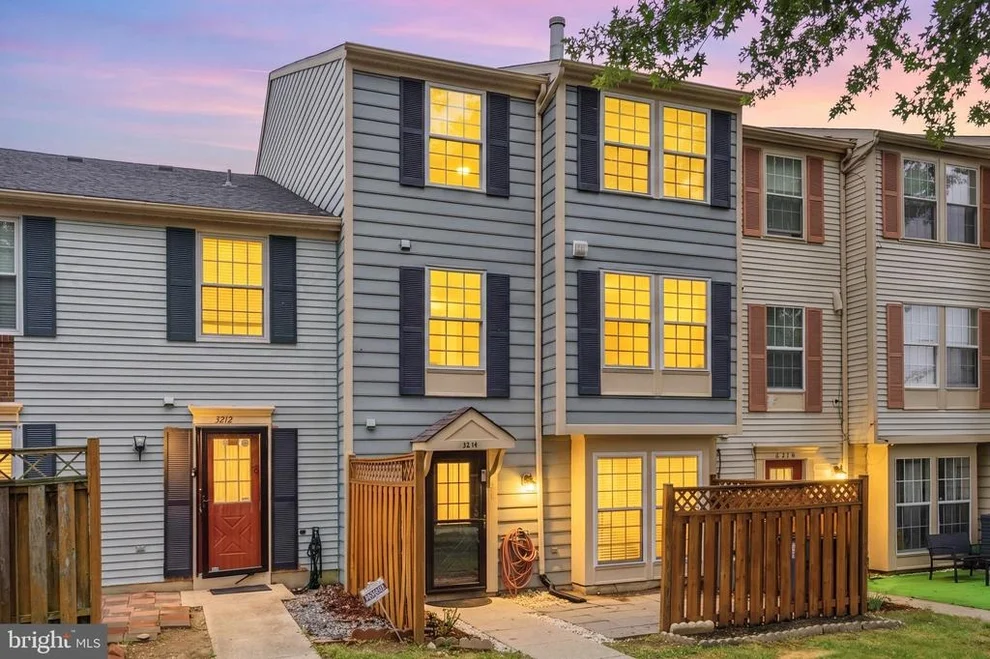 Unit for sale at 3214 TAPESTRY CIRCLE, BURTONSVILLE, MD 20866