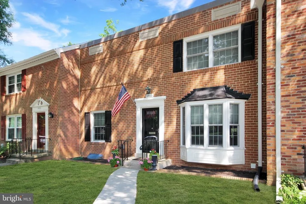 Unit for sale at 5955 QUEENSTON STREET, SPRINGFIELD, VA 22152